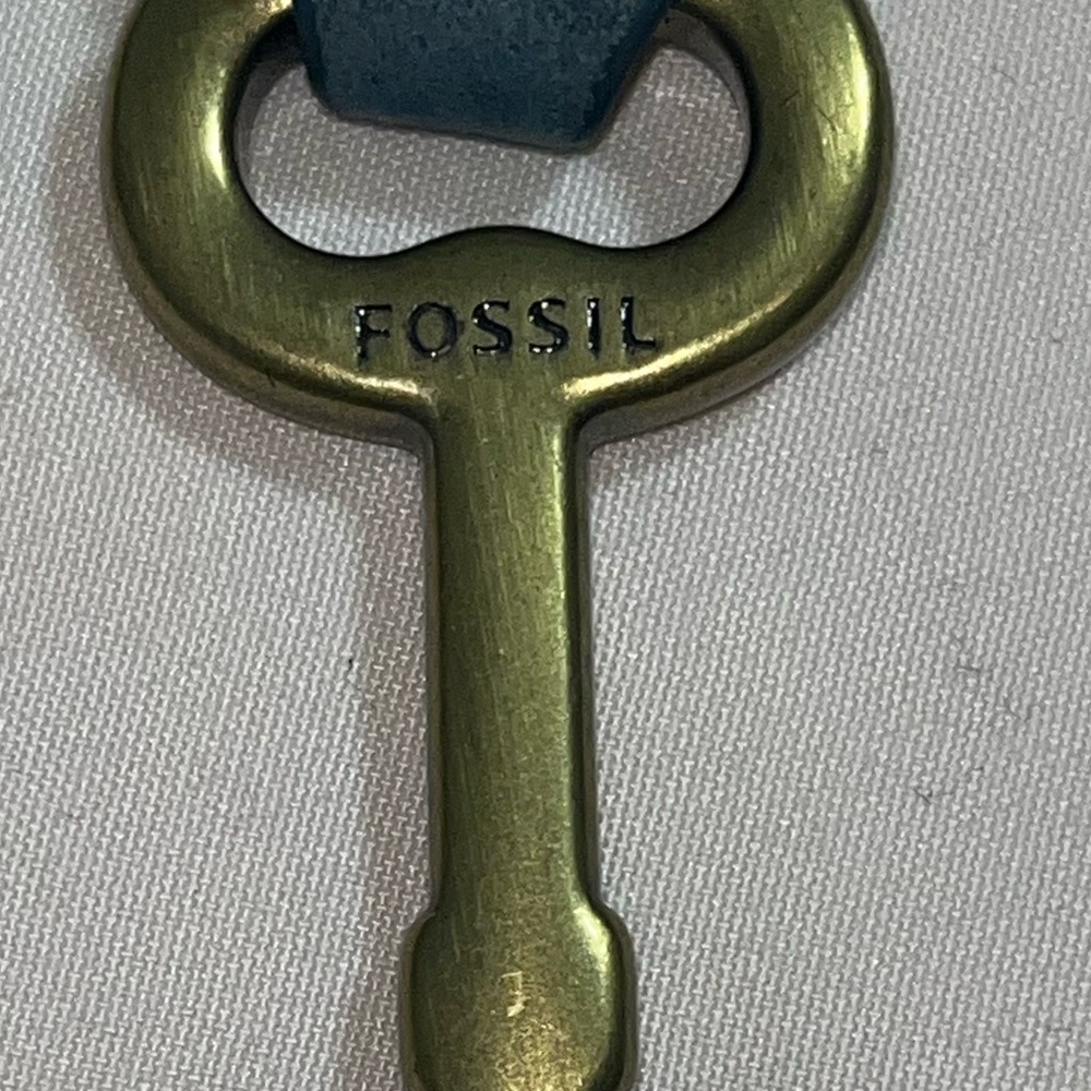 Fossil purse replacement is Key Fob blue leather cord 5” - Picture 3 of 6